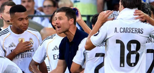 تحليل شامل لـ التشكيلة المتوقعة لريال مدريد ضد إلتشي في قمة الليجا الإسبانية
