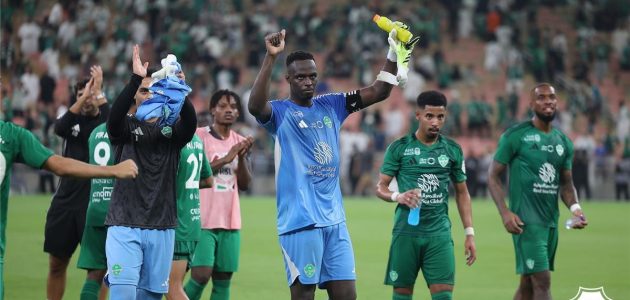 الشارقة يُحدث مفاجأة مدوية ويتفوق على الأهلي السعودي في دوري أبطال آسيا