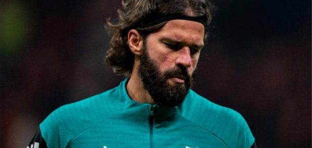 مرض مفاجئ يضرب أليسون بيكر: تفاصيل غيابه عن قمة ليفربول وأيندهوفن في دوري الأبطال