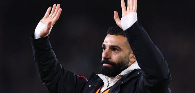 فابريزيو رومانو يُفجر مفاجأة حول آخر تطورات أزمة محمد صلاح مع ليفربول ومصيره الغامض